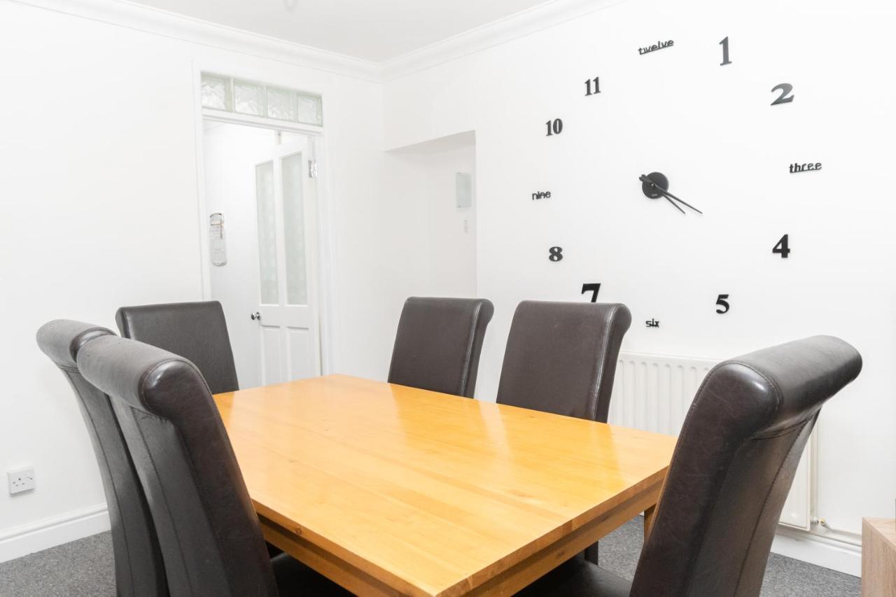 Business Friendly 3Br Home - King Size Beds & Centrally Located Swansea Exterior photo